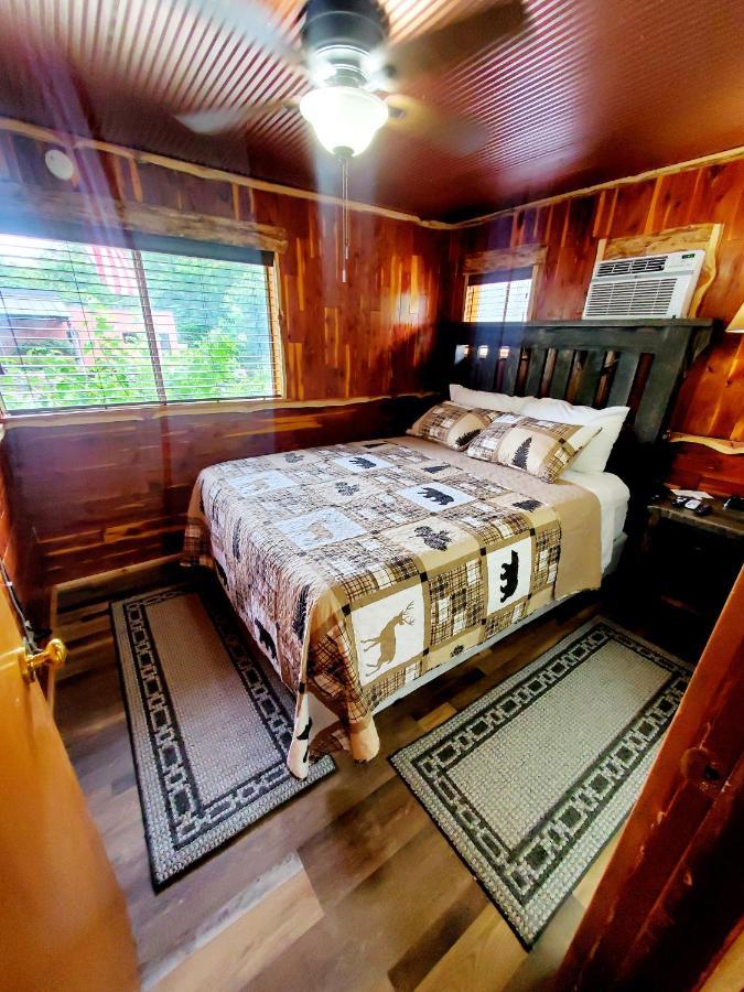 Log Cabin Inn Eureka Springs Exterior foto